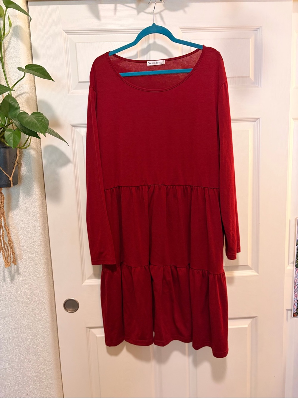 Casual Tiered Long-Sleeve Dress in Deep Red